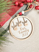 Load image into Gallery viewer, Reindeer Family Ornament