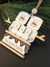 Load image into Gallery viewer, S’mores Family Ornament